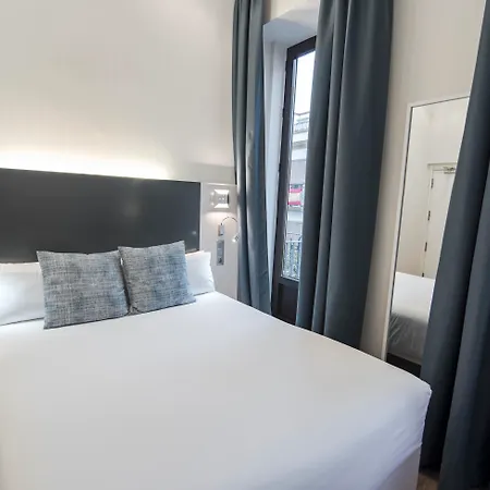Отель Petit Palace Canalejas Севилья