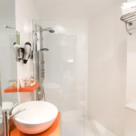 Hotel Petit Palace Canalejas 2*